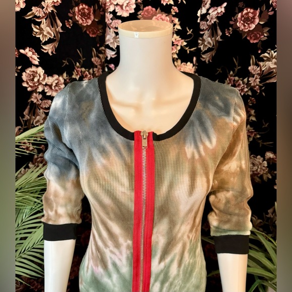 Current Mood Swirl Tie Dye Red Stripe Front Zip Jogger Jumpsuit Size Large - Picture 2 of 6